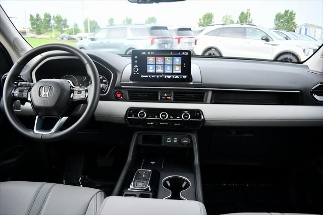 used 2025 Honda Pilot car, priced at $47,999