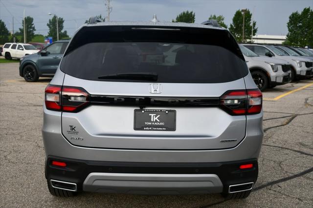used 2025 Honda Pilot car, priced at $47,999
