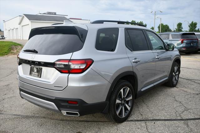 used 2025 Honda Pilot car, priced at $47,999