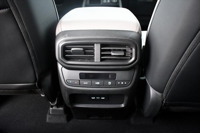 used 2025 Honda Pilot car, priced at $47,999
