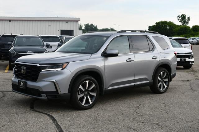 used 2025 Honda Pilot car, priced at $47,999