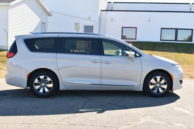 used 2020 Chrysler Pacifica Hybrid car, priced at $27,463