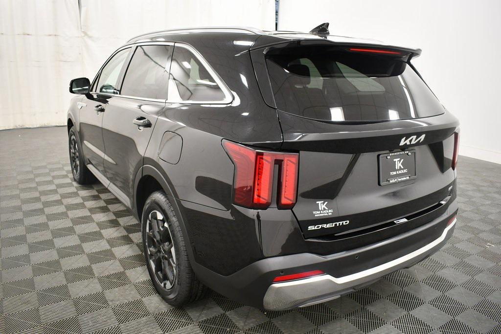 used 2024 Kia Sorento car, priced at $29,644