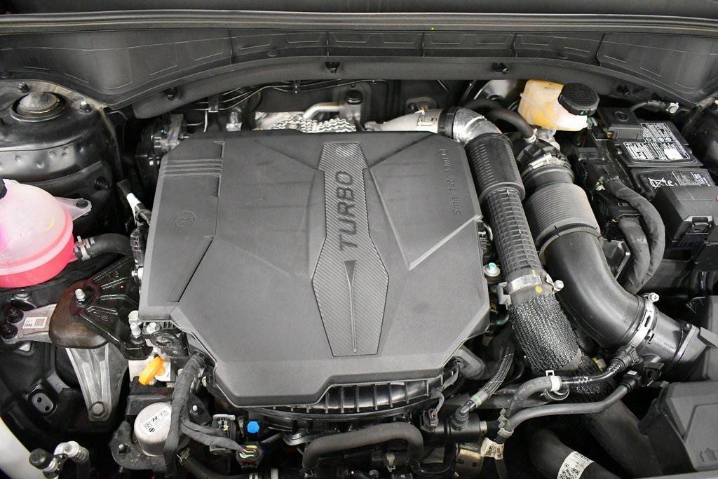 used 2025 Kia Sorento car, priced at $35,222