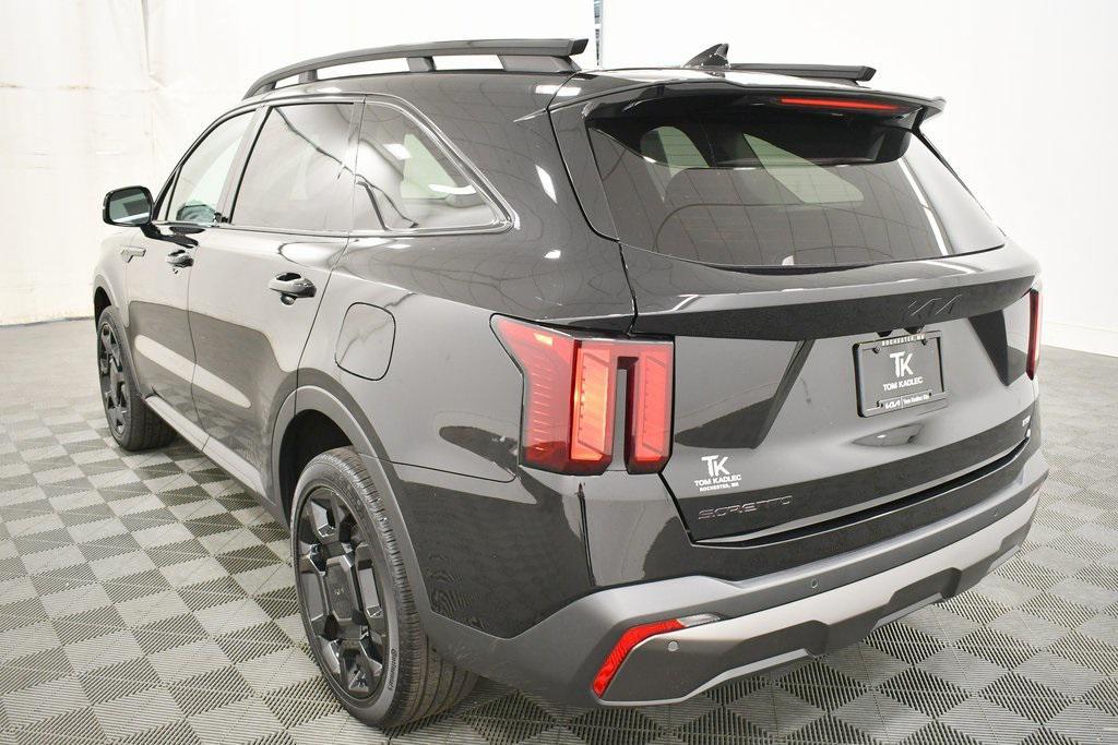 used 2025 Kia Sorento car, priced at $35,222