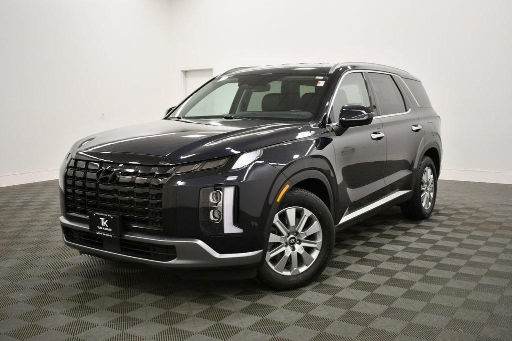 used 2024 Hyundai Palisade car, priced at $35,011