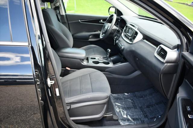 used 2017 Kia Sorento car, priced at $11,444