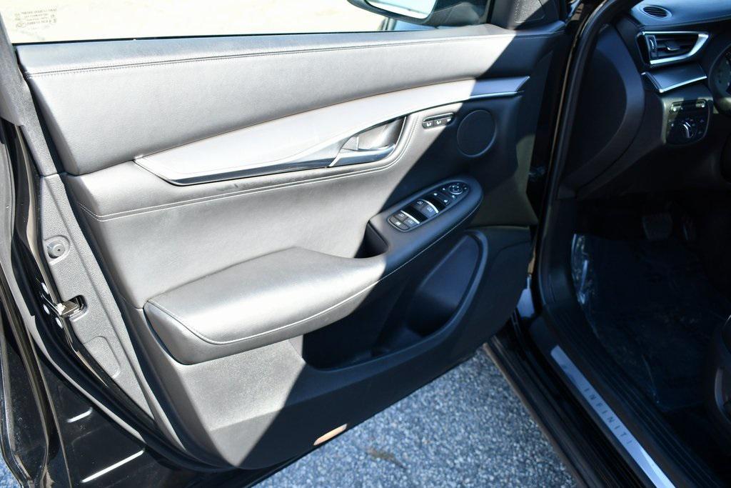 used 2024 INFINITI QX55 car, priced at $29,777