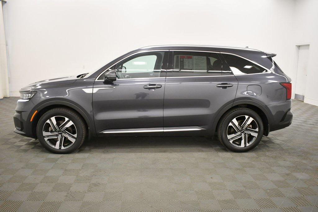 used 2023 Kia Sorento Plug-In Hybrid car, priced at $35,544