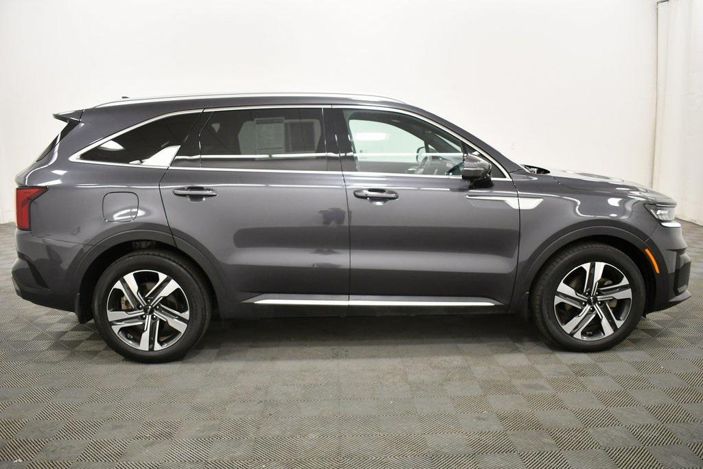 used 2023 Kia Sorento Plug-In Hybrid car, priced at $35,544