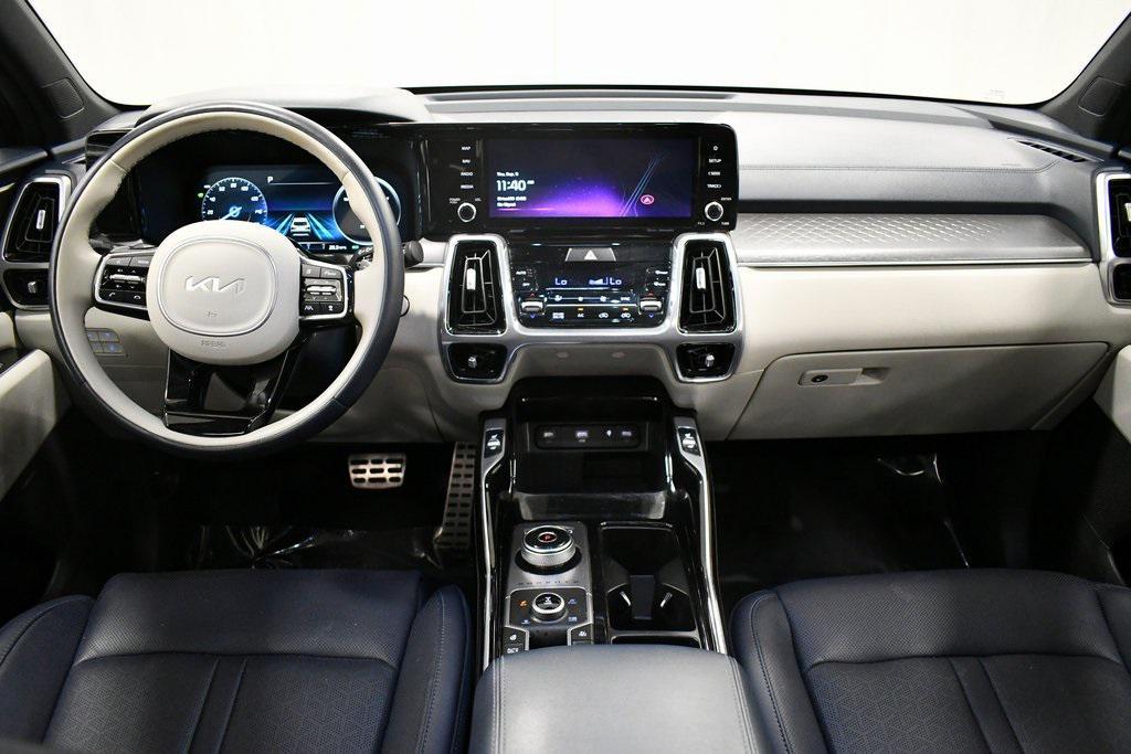 used 2023 Kia Sorento Plug-In Hybrid car, priced at $35,544