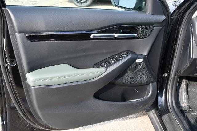 used 2024 Kia Seltos car, priced at $27,999