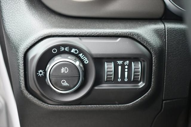 used 2021 Jeep Gladiator car, priced at $33,288
