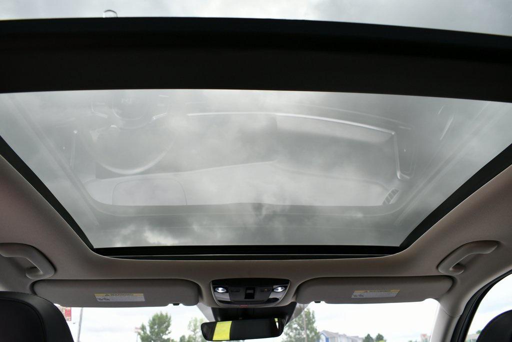used 2025 Kia Sorento car, priced at $38,688