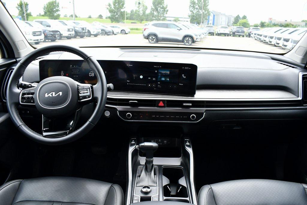 used 2025 Kia Sorento car, priced at $38,688