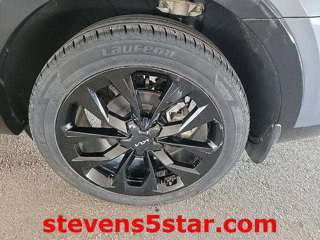 used 2023 Kia Sorento car, priced at $30,379
