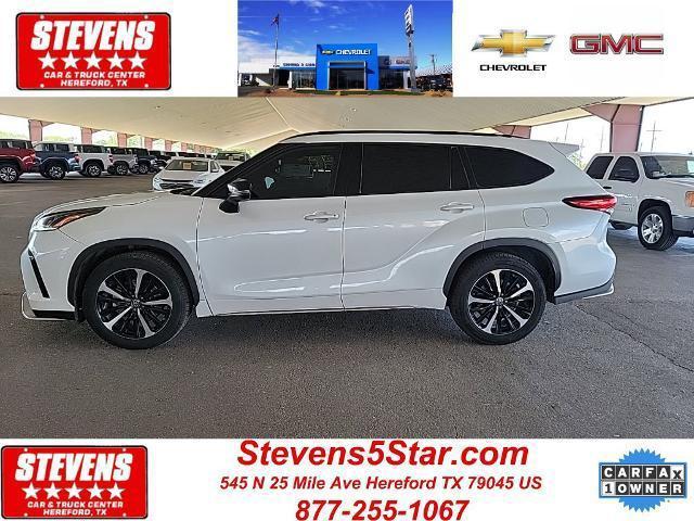 used 2022 Toyota Highlander car, priced at $36,500