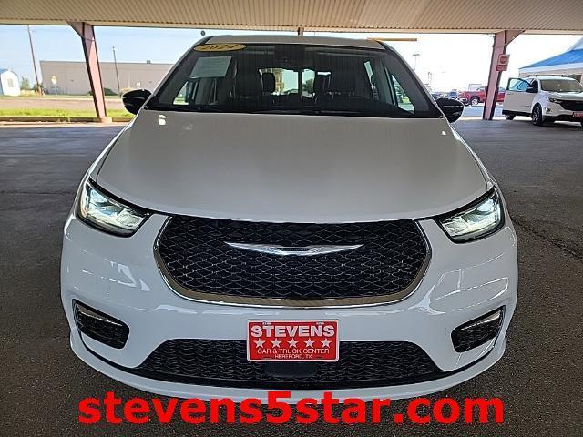 used 2024 Chrysler Pacifica car, priced at $29,659