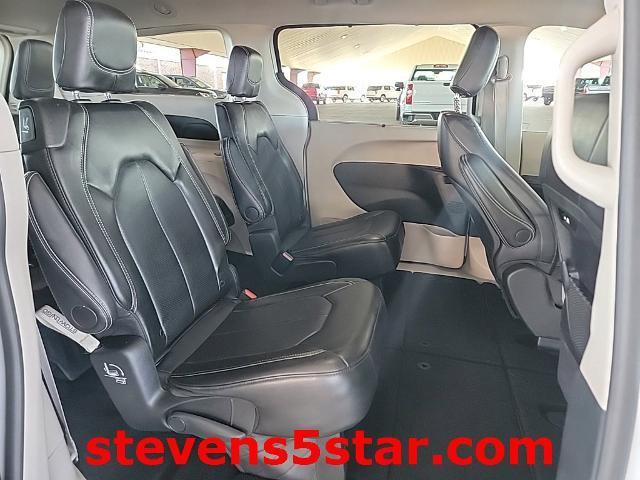 used 2024 Chrysler Pacifica car, priced at $29,659