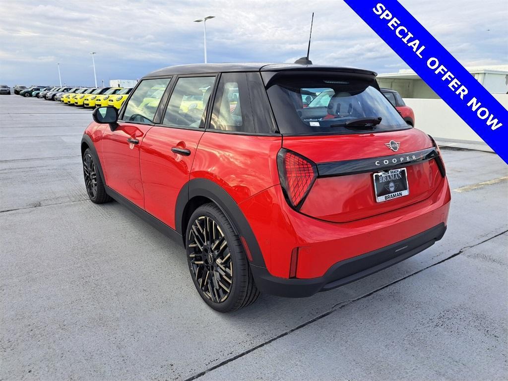 new 2025 MINI Hardtop car, priced at $37,595