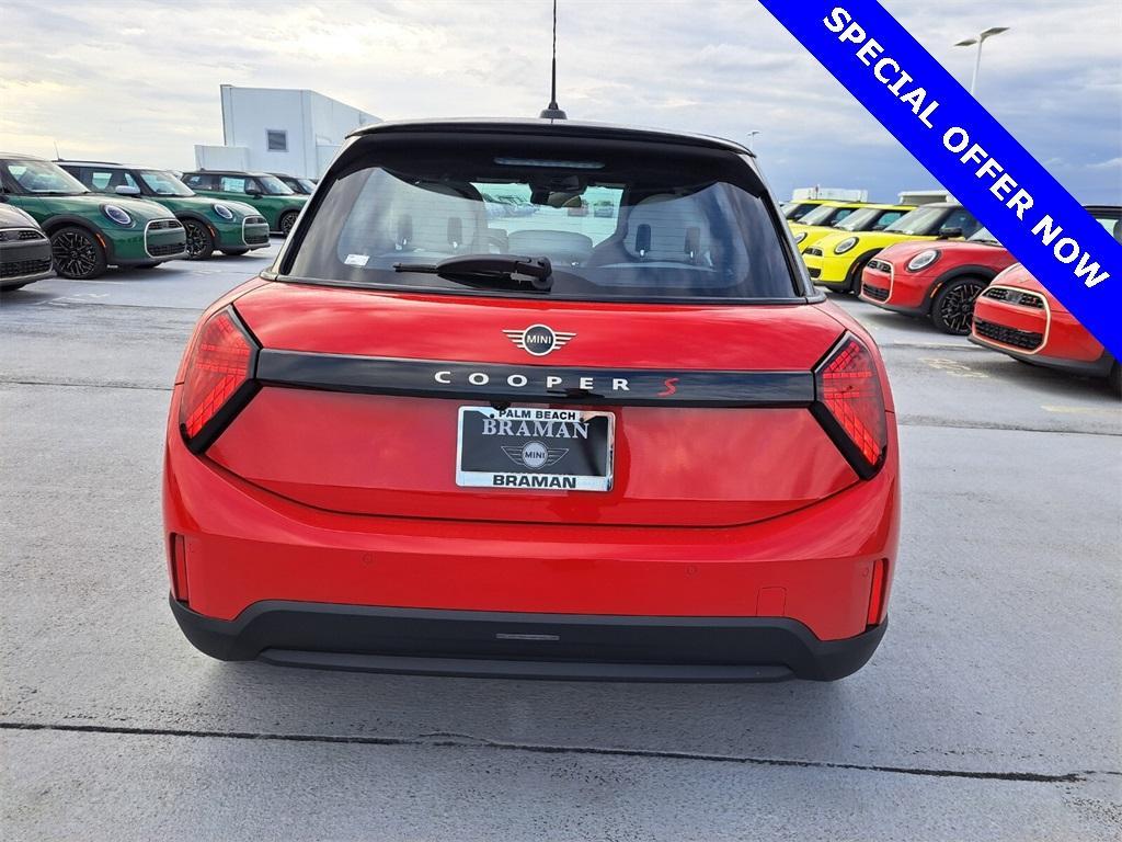new 2025 MINI Hardtop car, priced at $37,595