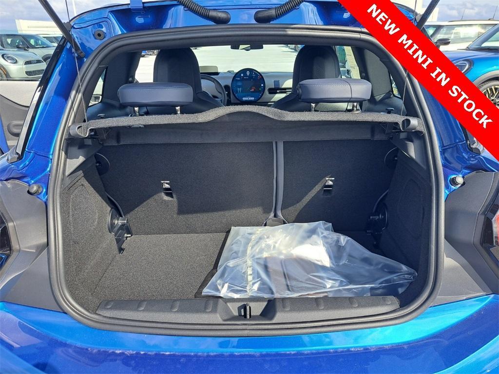 new 2025 MINI Hardtop car, priced at $37,145
