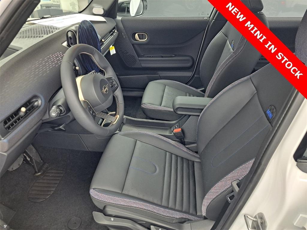 new 2025 MINI Hardtop car, priced at $37,960