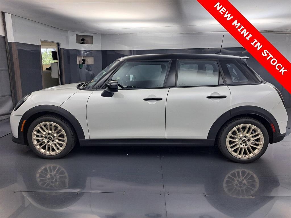new 2025 MINI Hardtop car, priced at $37,960