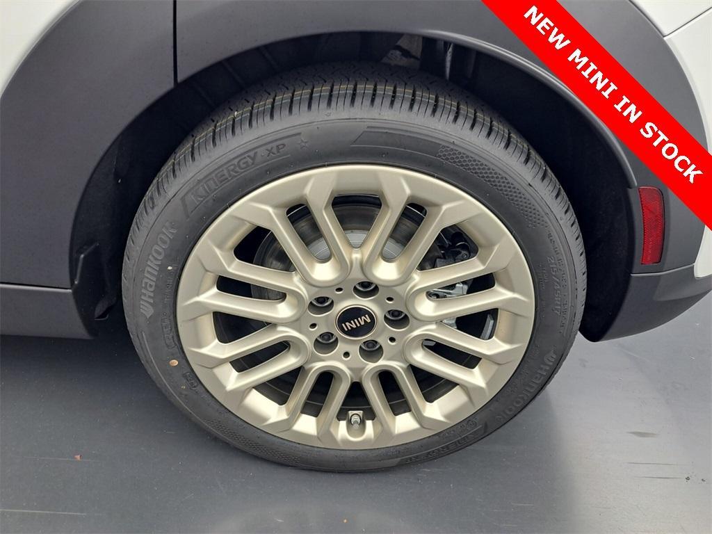 new 2025 MINI Hardtop car, priced at $37,960