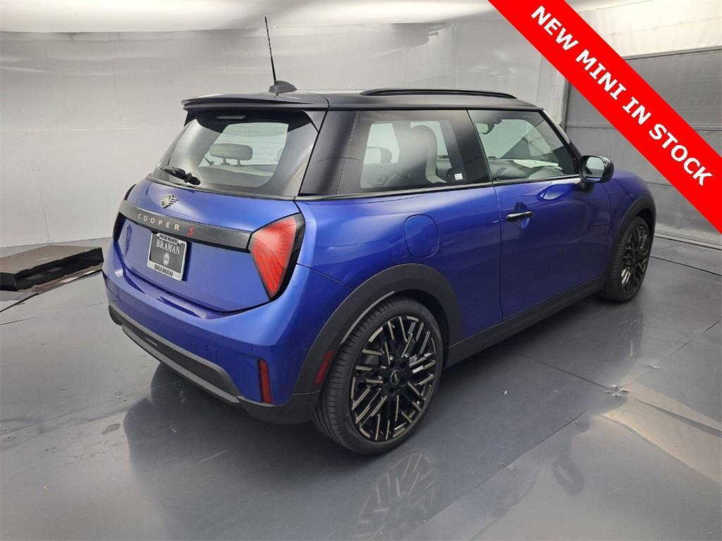 new 2025 MINI Hardtop car, priced at $38,630