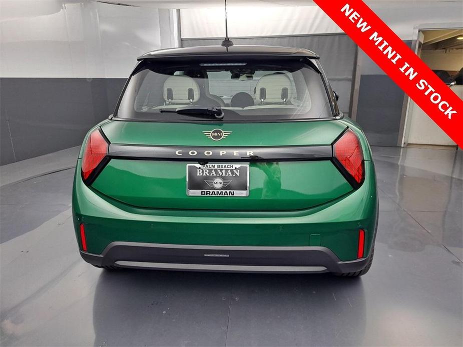 new 2025 MINI Hardtop car, priced at $34,245