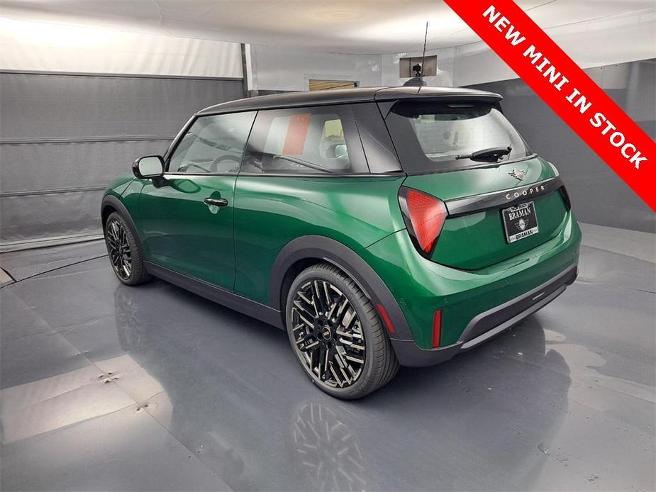 new 2025 MINI Hardtop car, priced at $34,245