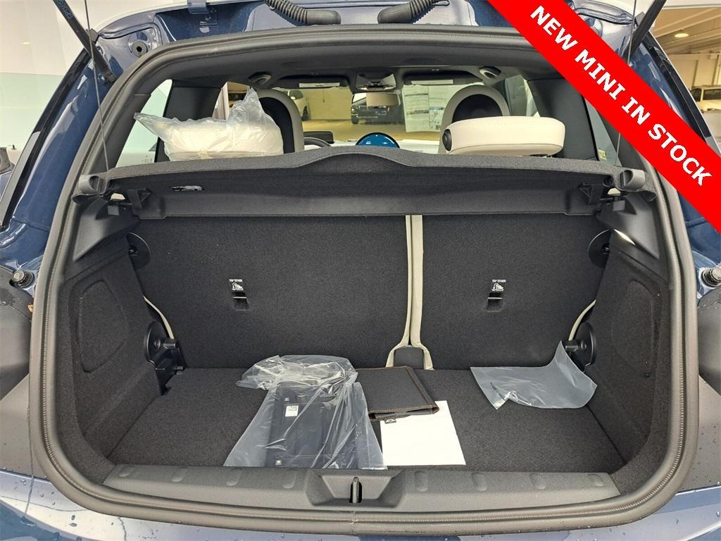 new 2025 MINI Hardtop car, priced at $37,825