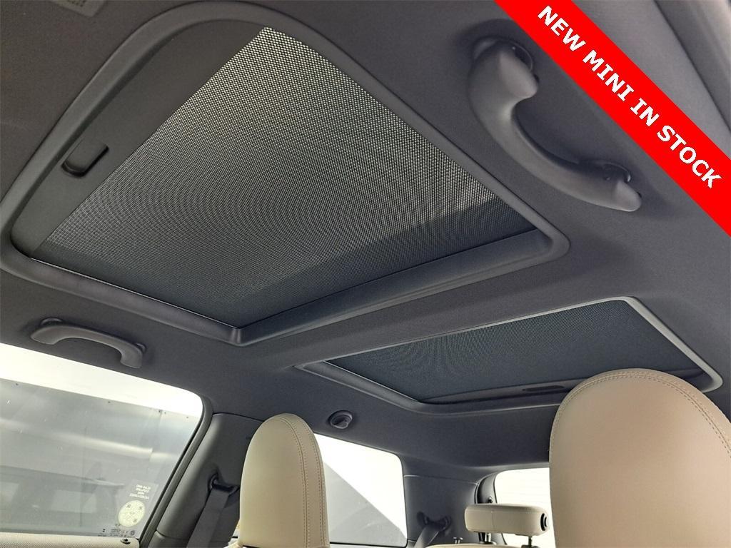 new 2025 MINI Hardtop car, priced at $37,825