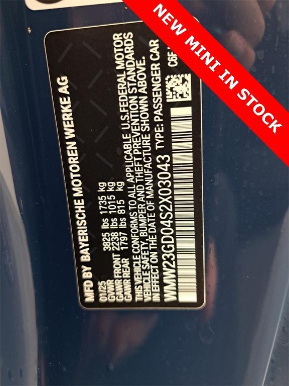 new 2025 MINI Hardtop car, priced at $37,825