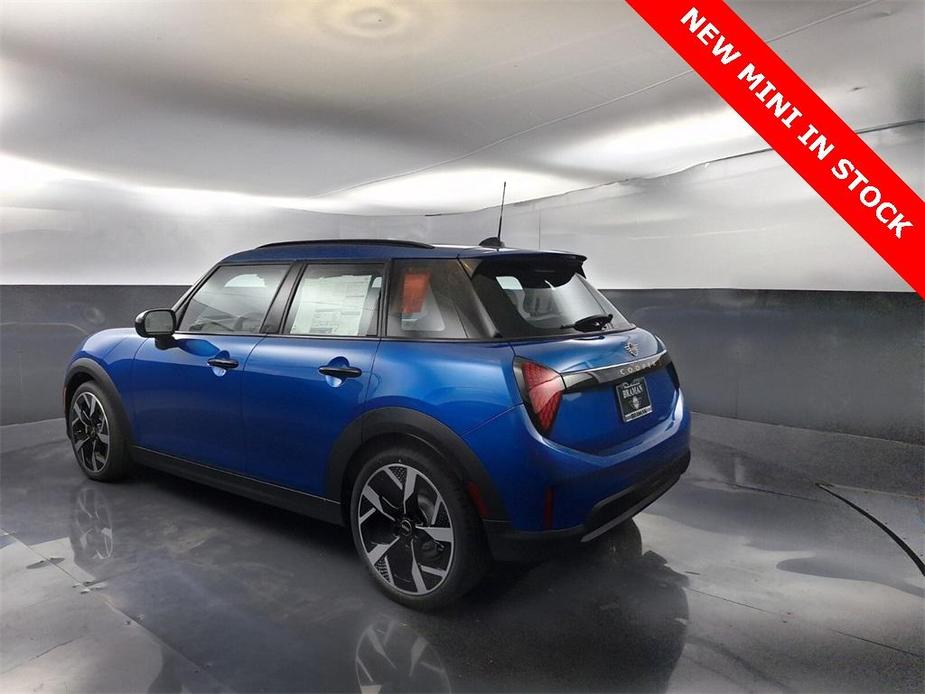 new 2025 MINI Hardtop car, priced at $38,995