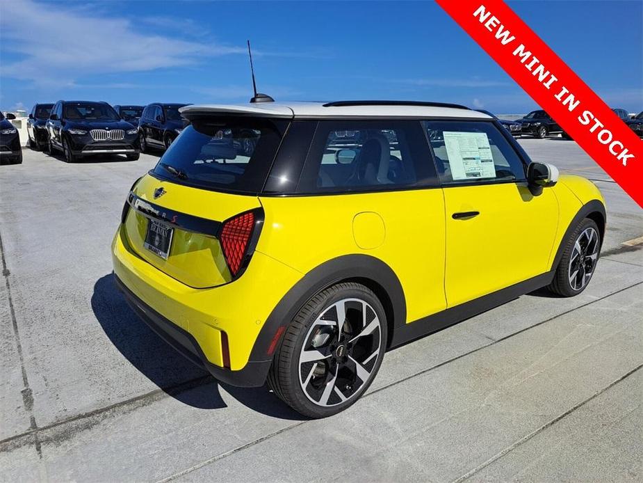 new 2025 MINI Hardtop car, priced at $38,545