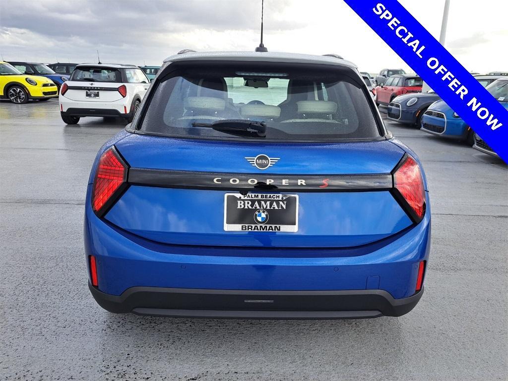 new 2025 MINI Hardtop car, priced at $39,545