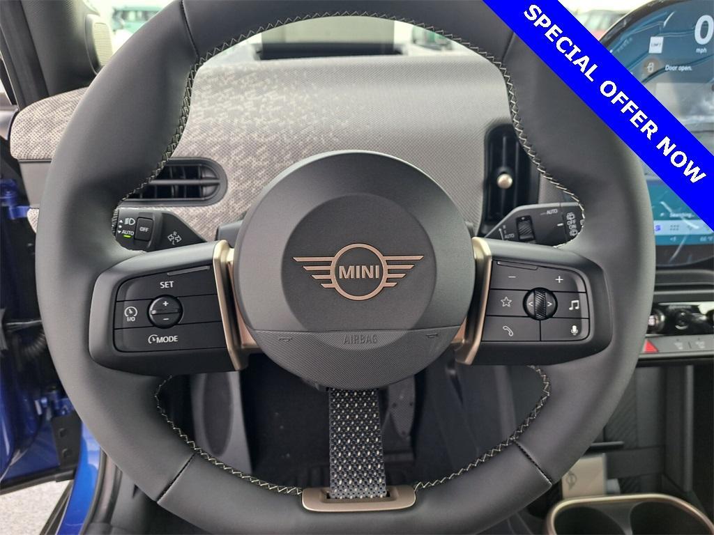 new 2025 MINI Hardtop car, priced at $39,545