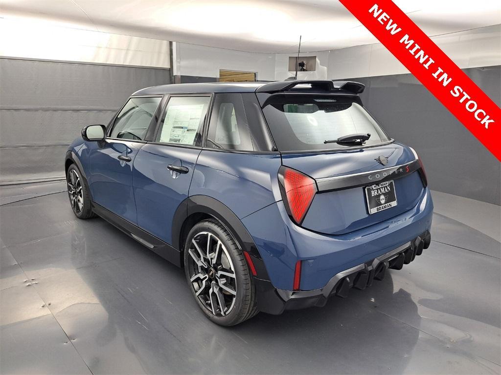 new 2026 MINI Hardtop car, priced at $41,525