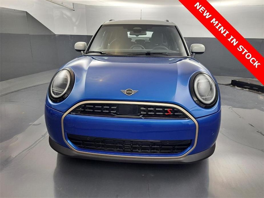 new 2025 MINI Hardtop car, priced at $38,230