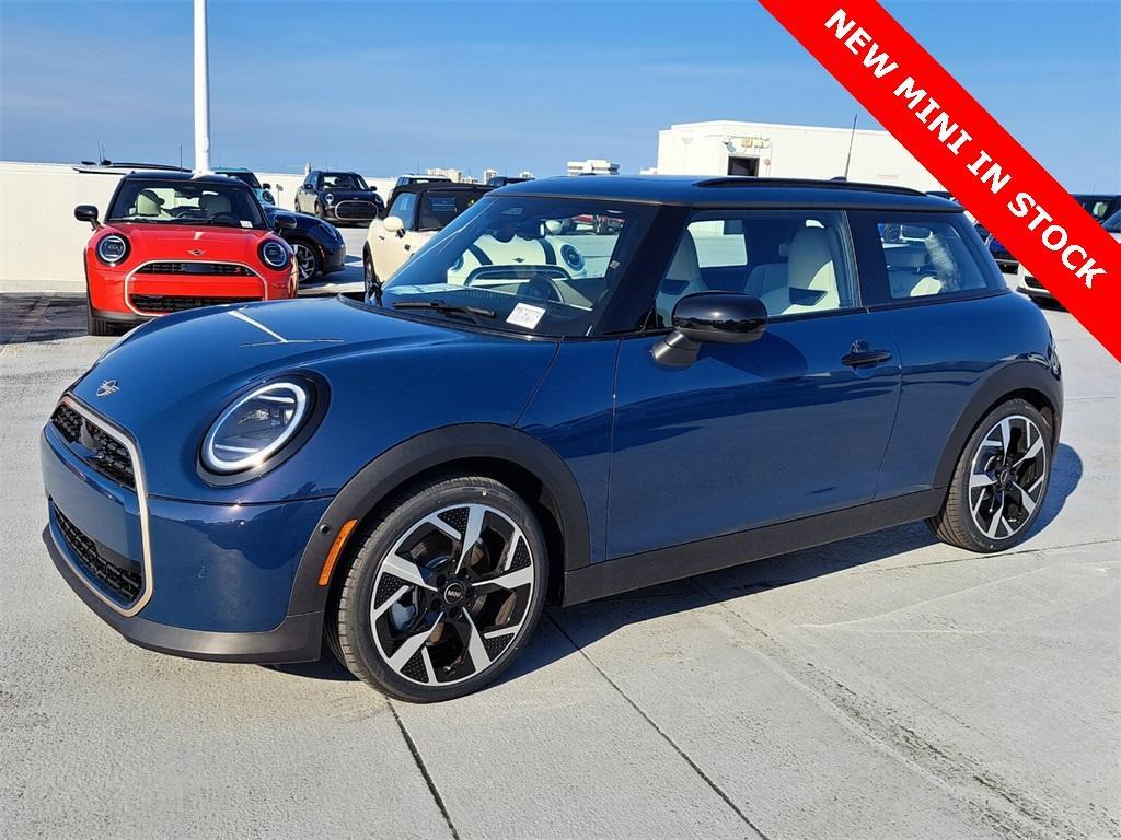 new 2025 MINI Hardtop car, priced at $34,280