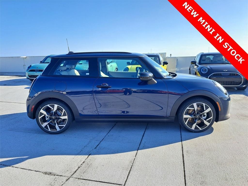 new 2025 MINI Hardtop car, priced at $34,280