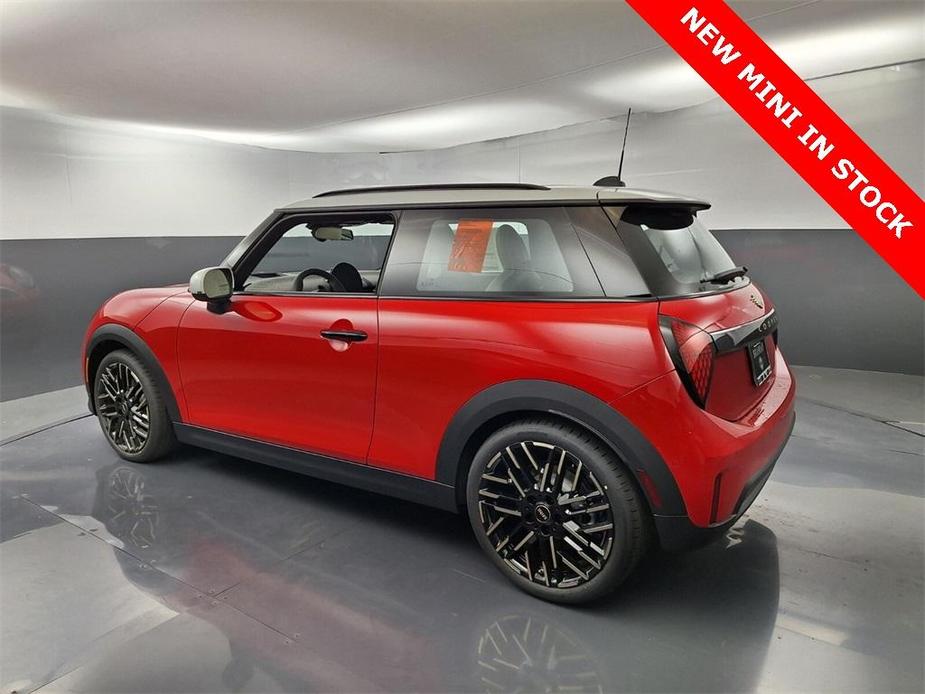 new 2025 MINI Hardtop car, priced at $34,195