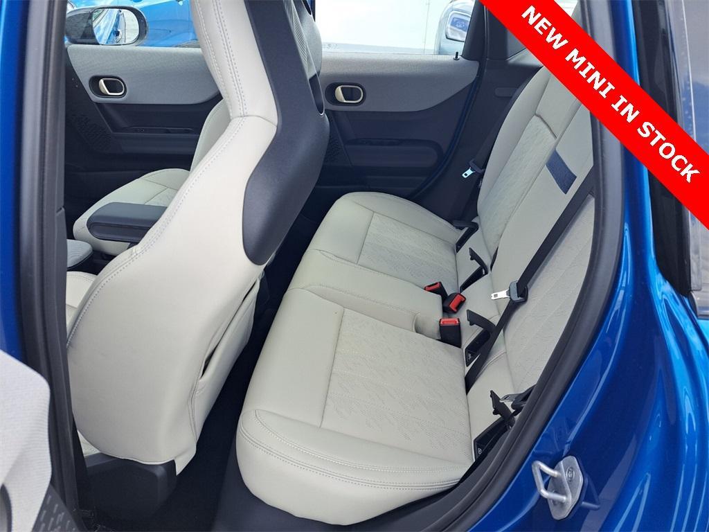 new 2025 MINI Hardtop car, priced at $39,175