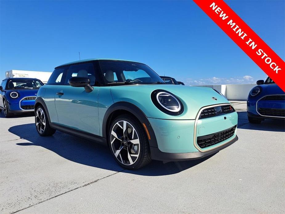 new 2025 MINI Hardtop car, priced at $38,295