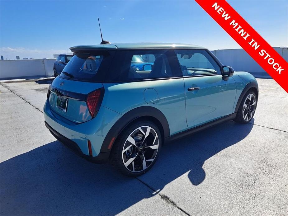 new 2025 MINI Hardtop car, priced at $38,295