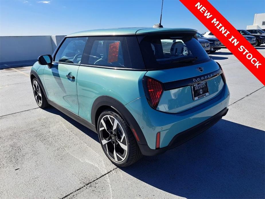 new 2025 MINI Hardtop car, priced at $38,295