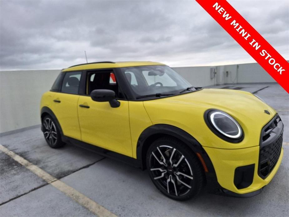 new 2025 MINI Hardtop car, priced at $40,475