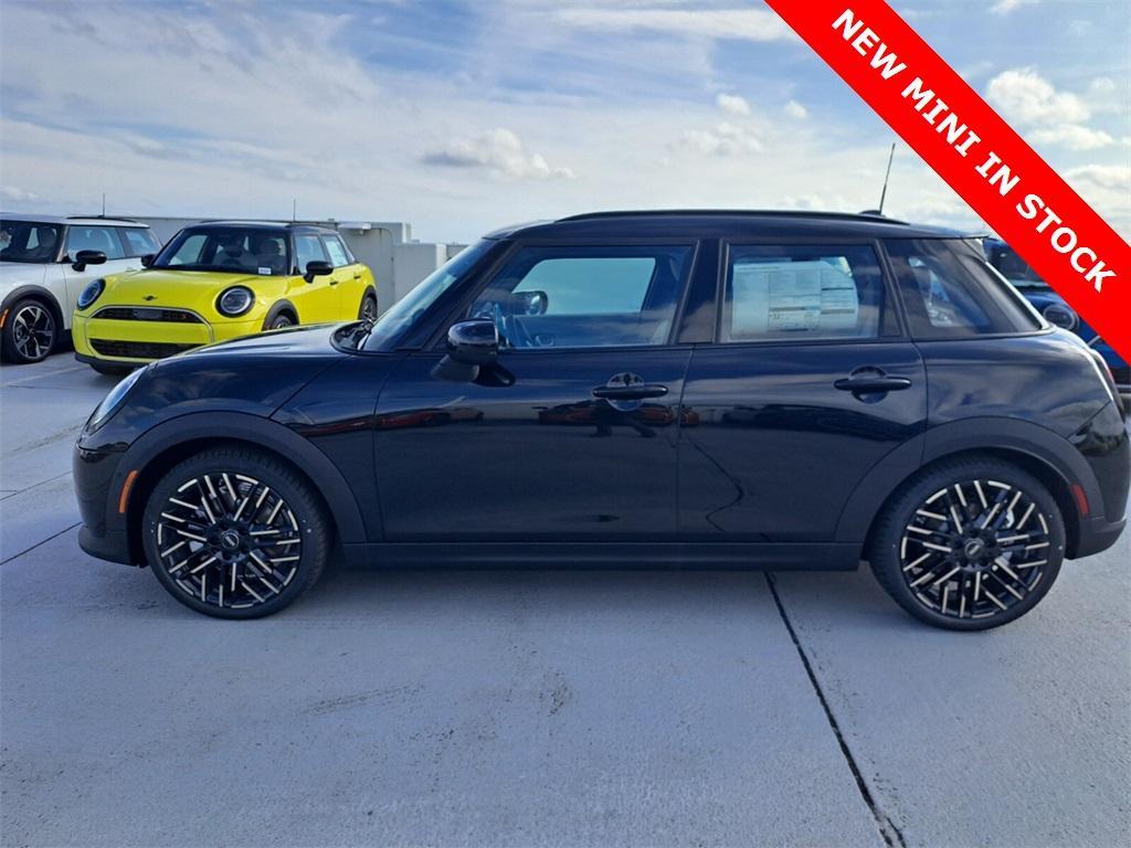 new 2025 MINI Hardtop car, priced at $38,695